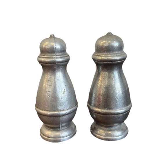 Oneida Salt Pepper S&P Shaker Cambridge Colonial Pewter Vintage Retro Pair Set - Picture 1 of 5